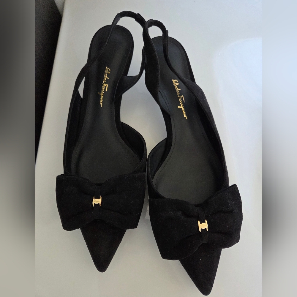 NWB Salvatore Ferragamo Black Suede Reda Slingbacks with Bow Accent